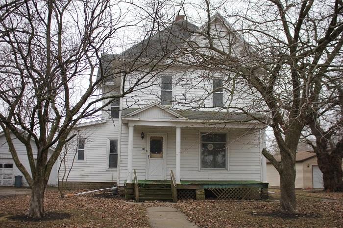 24 E Piper City St., Piper City, IL 60959