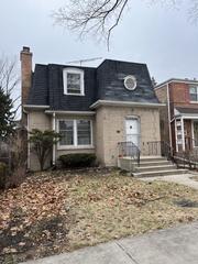 2724 W Jerome St., Chicago, IL 60645