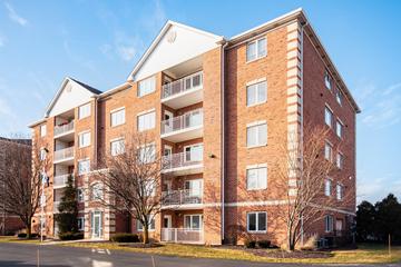 5500 W 115th St. #303, Oak Lawn, IL 60453