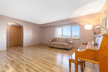 5500 W 115th St. #303, Oak Lawn, IL 60453