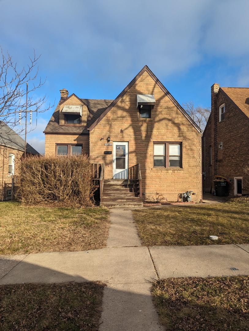 18107 Oakwood Ave., Lansing, IL 60438