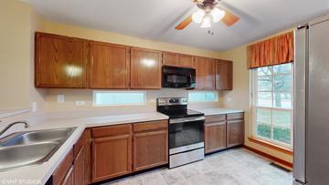 1027 S West Ave., Waukegan, IL 60085