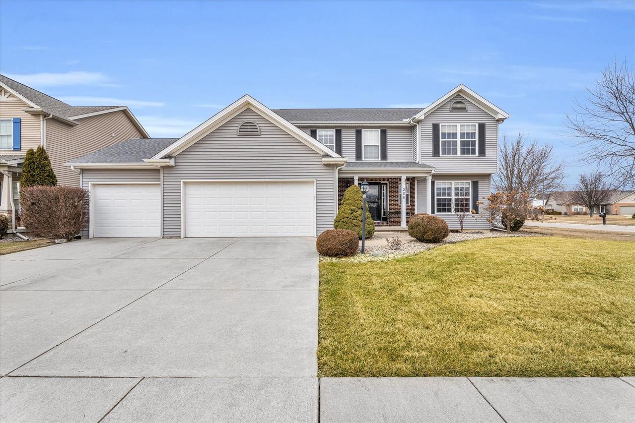 206 Blazing Star Dr., Savoy, IL 61874