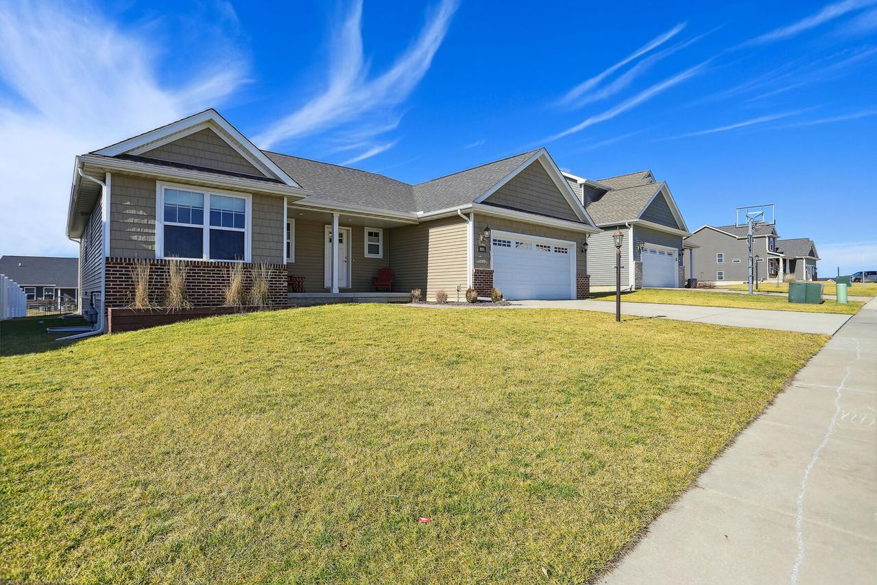803 Cates Dr., Mahomet, IL 61853