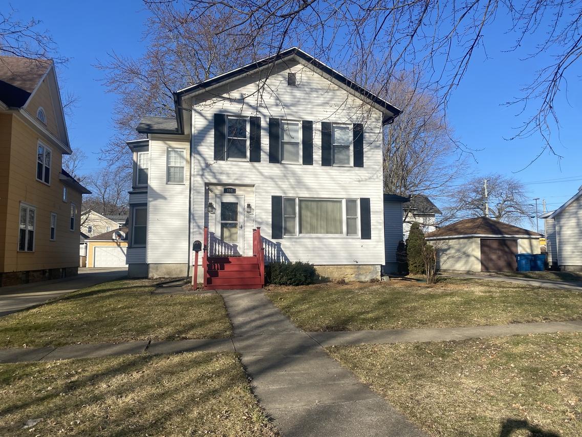 608 12th Ave., Mendota, IL 61342