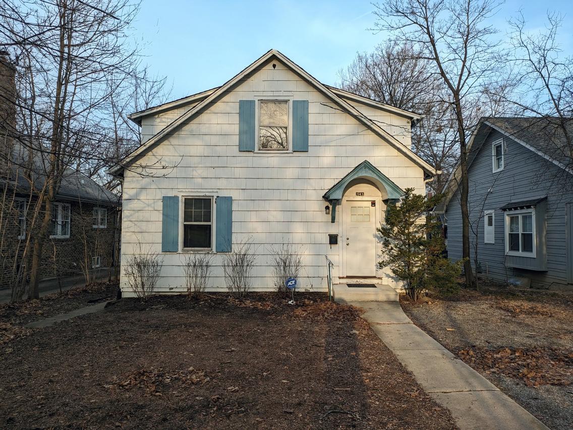 943 Pleasant Ave., Highland Park, IL 60035
