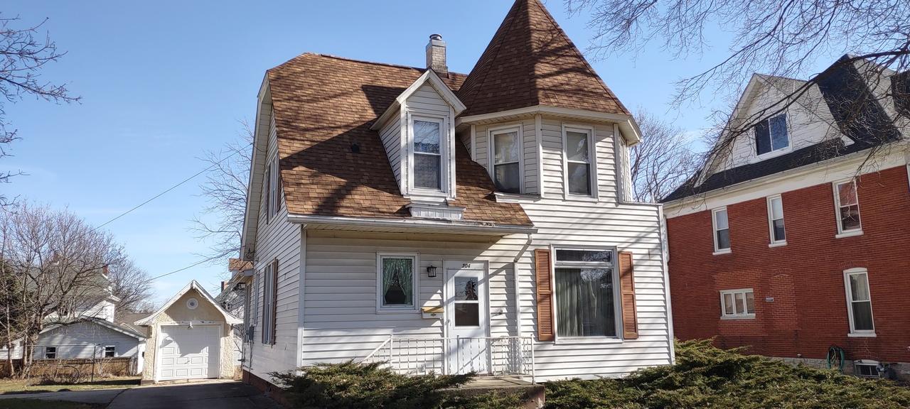 304 N Division Ave., Polo, IL 61064