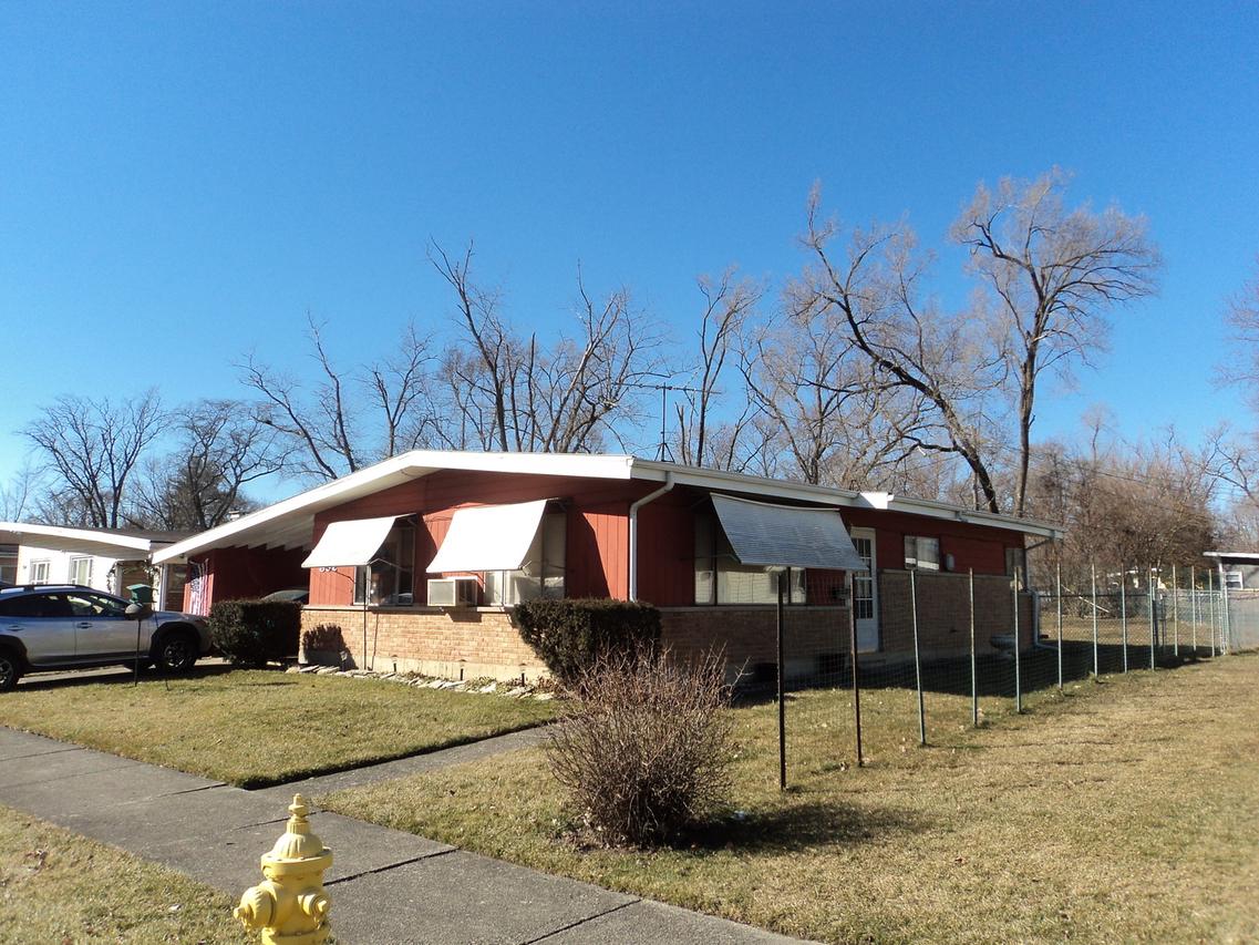 302 Shawnee St., Park Forest, IL 60466