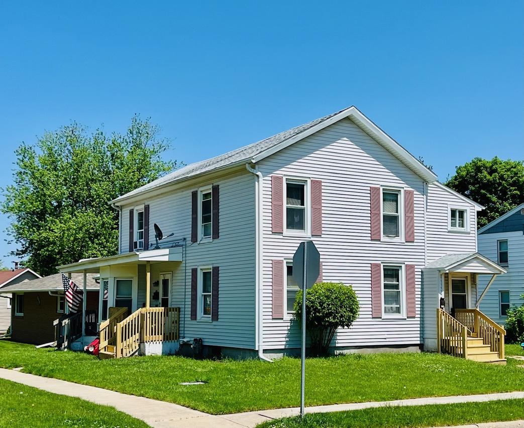 801 Lincoln Hwy., Rochelle, IL 61068