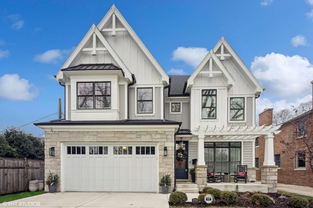 316 S Lawndale Ave., Elmhurst, IL 60126