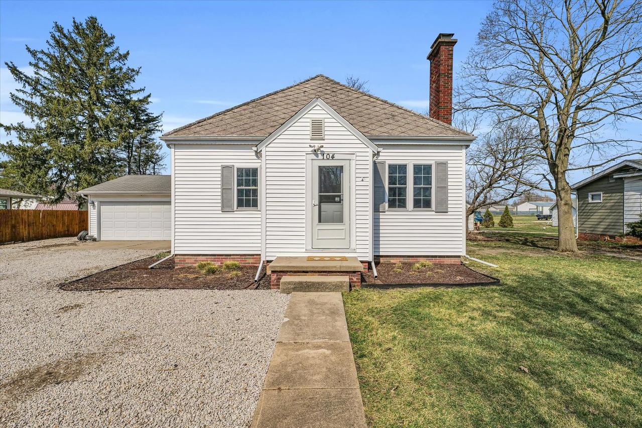 104 W Sherman St., St. Joseph, IL 61873