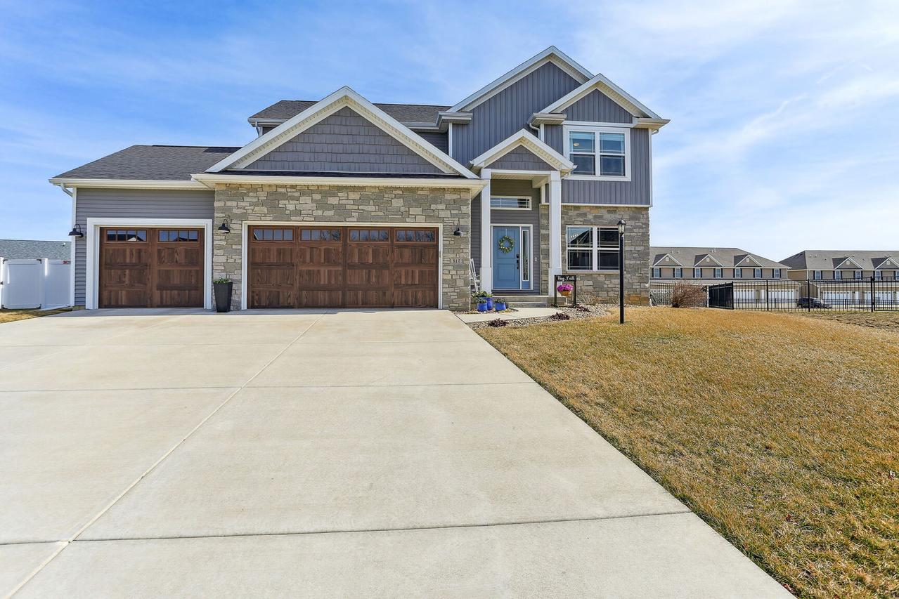 812 Cole Ln., Mahomet, IL 61853