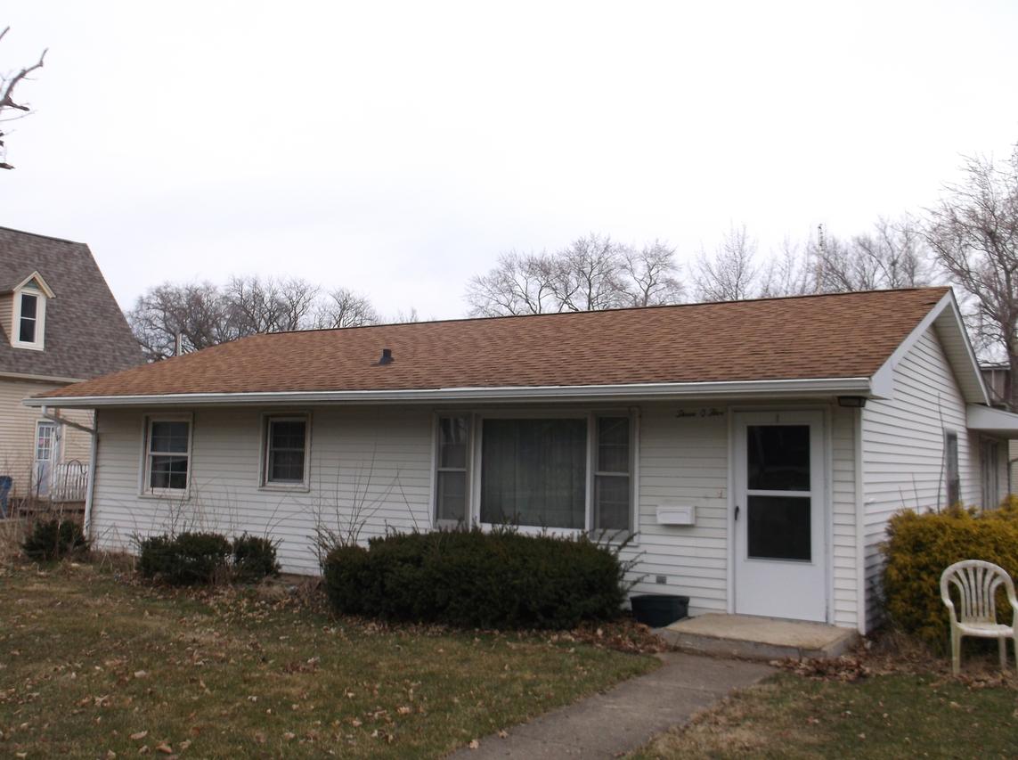 305 Mcdonald St., Walnut, IL 61376