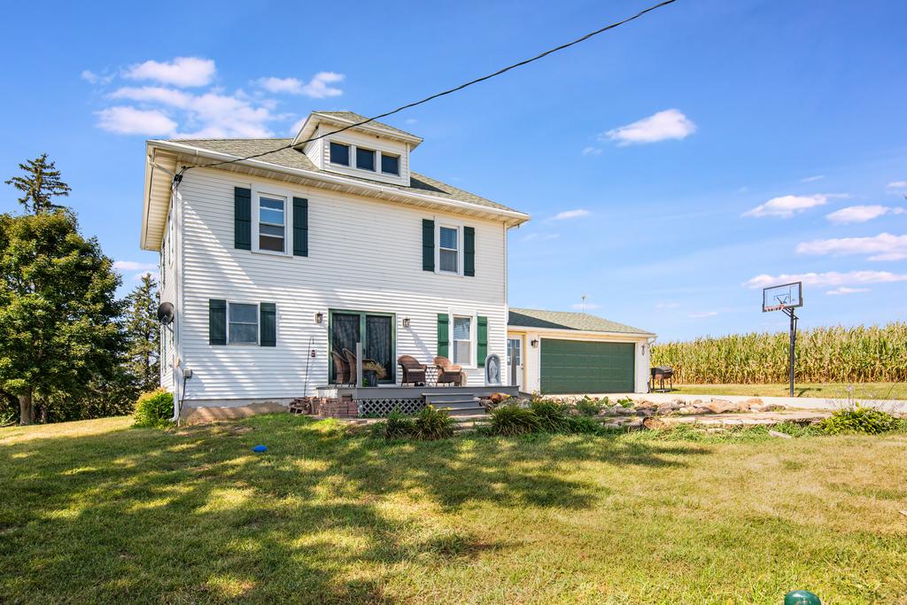 12502 N Springfield Rd., Baileyville, IL 61007