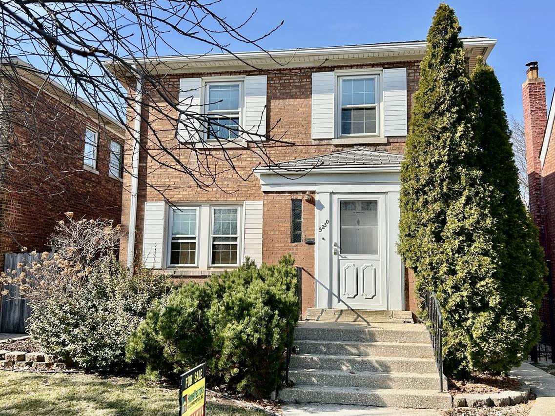 5230 S Monitor Ave., Chicago, IL 60638