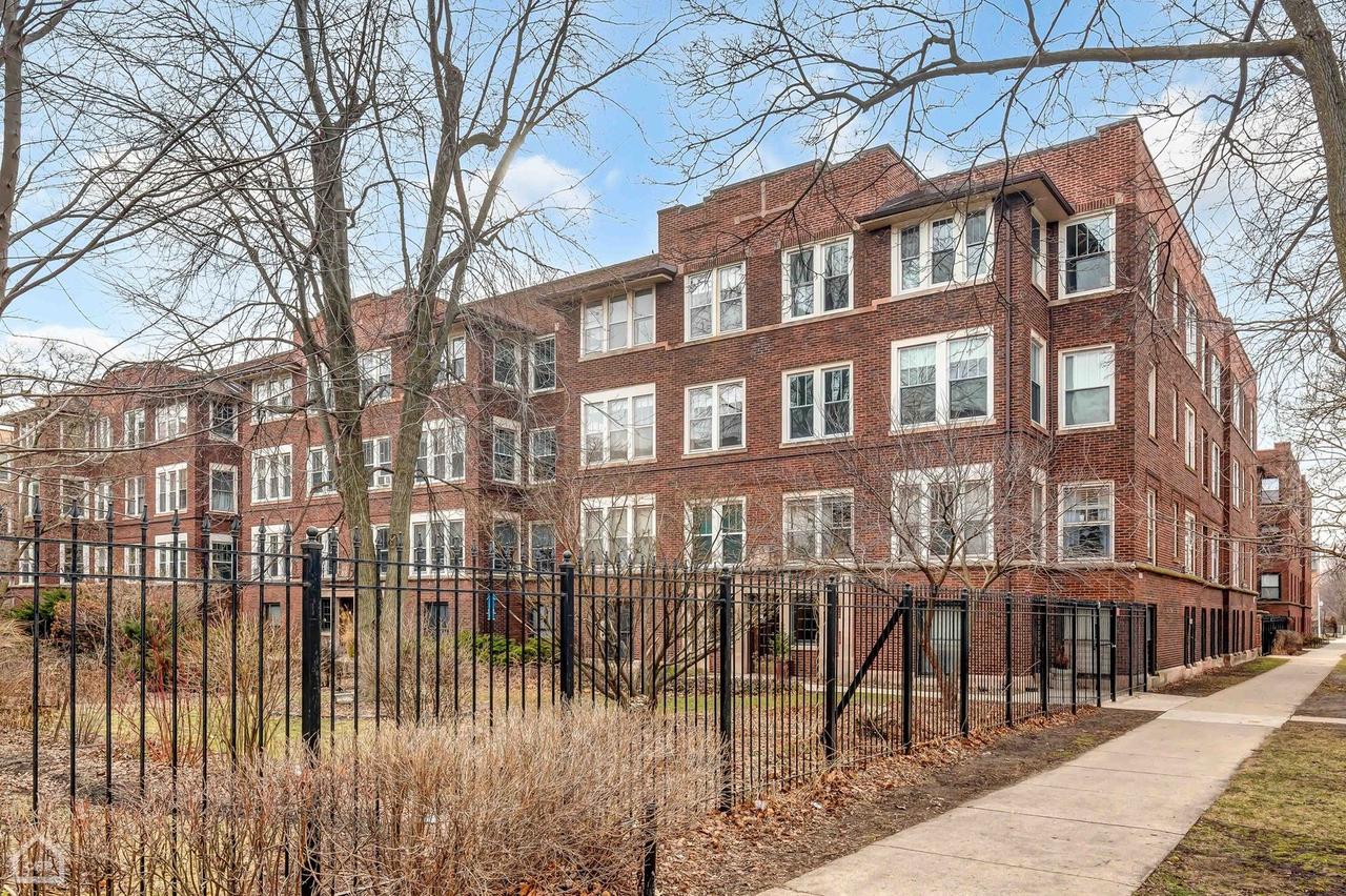 1423 W Greenleaf Ave. #3S, Chicago, IL 60660