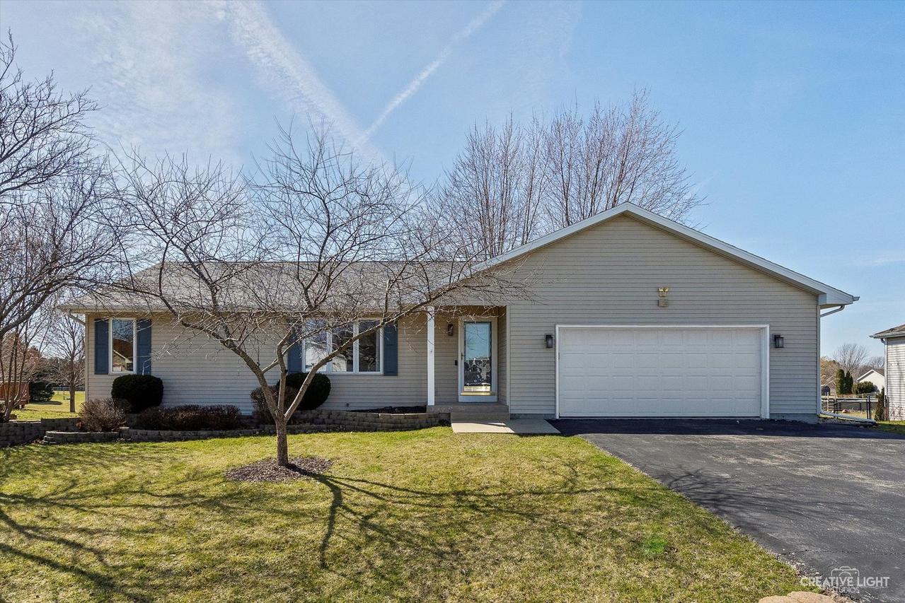 115 Windward Ln., Rochelle, IL 61068