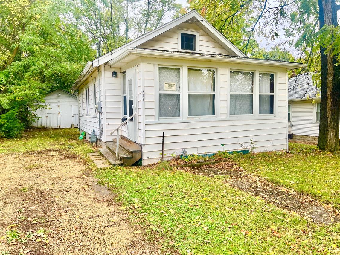 312 N Johnston Ave., Rockford, IL 61101