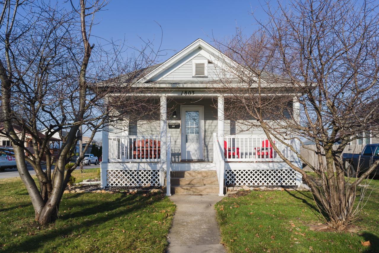 1803 Pulaski St., Peru, IL 61354