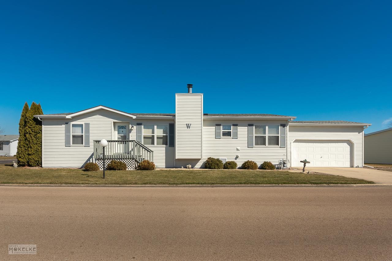 234 Meadowlark Ln., Sandwich, IL 60548