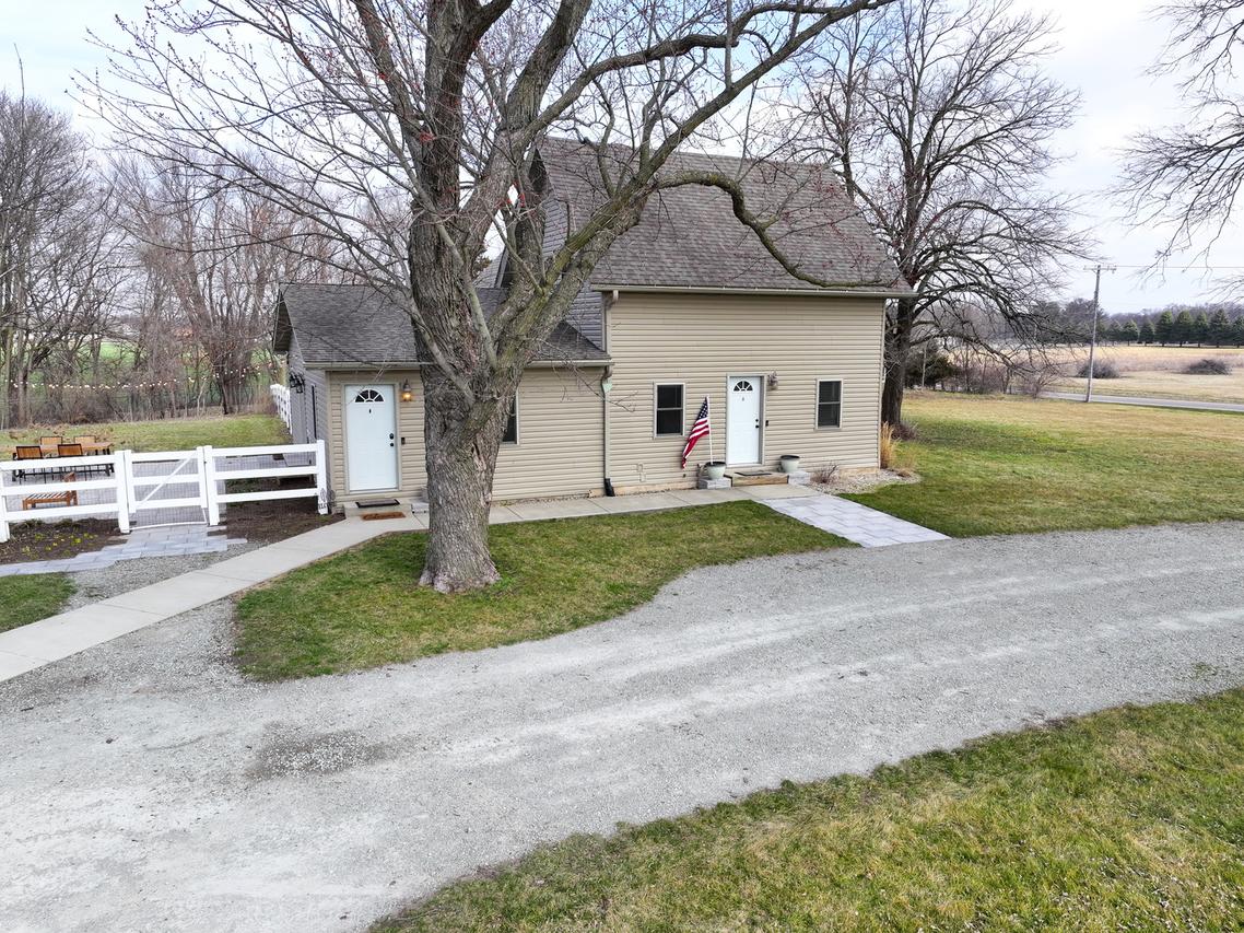 906 Mcneil Rd., Rock Falls, IL 61071