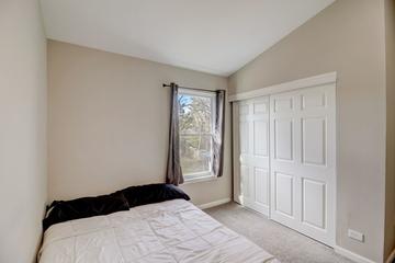 53 Knightsbridge Ct., Mundelein, IL 60060