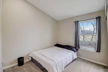 53 Knightsbridge Ct., Mundelein, IL 60060