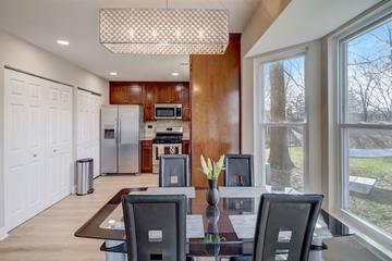 53 Knightsbridge Ct., Mundelein, IL 60060