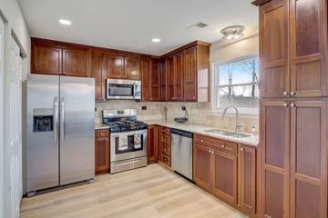 53 Knightsbridge Ct., Mundelein, IL 60060