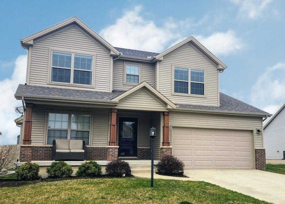 1616 Hunters Ridge Ct., Mahomet, IL 61853
