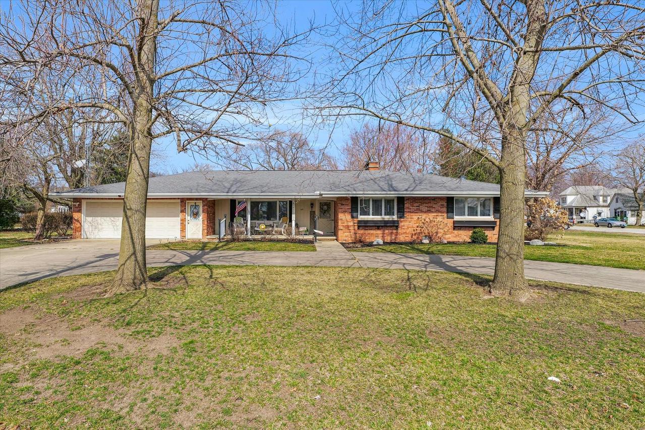 410 E Samuel St., Assumption, IL 62510