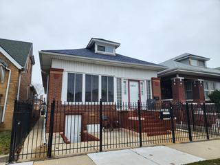 6612 S Mozart St., Chicago, IL 60629