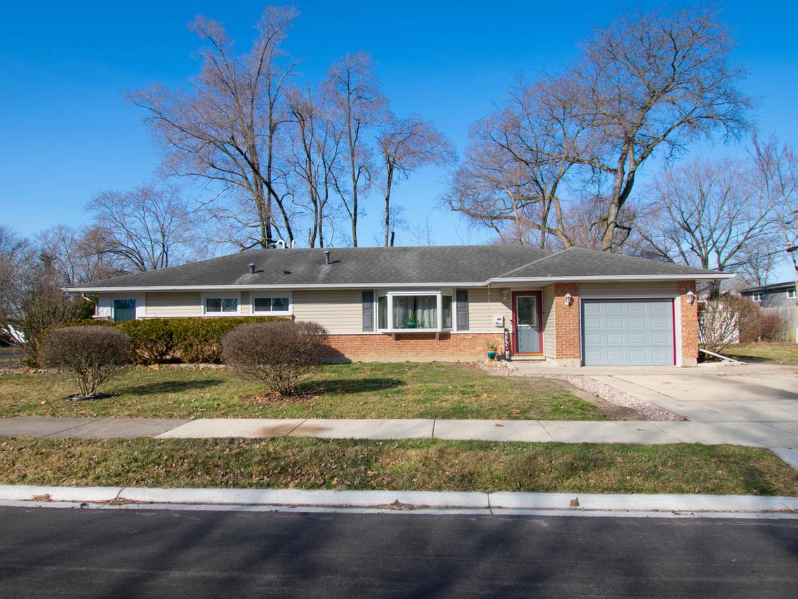 10 E Rocket Cir., Park Forest, IL 60466