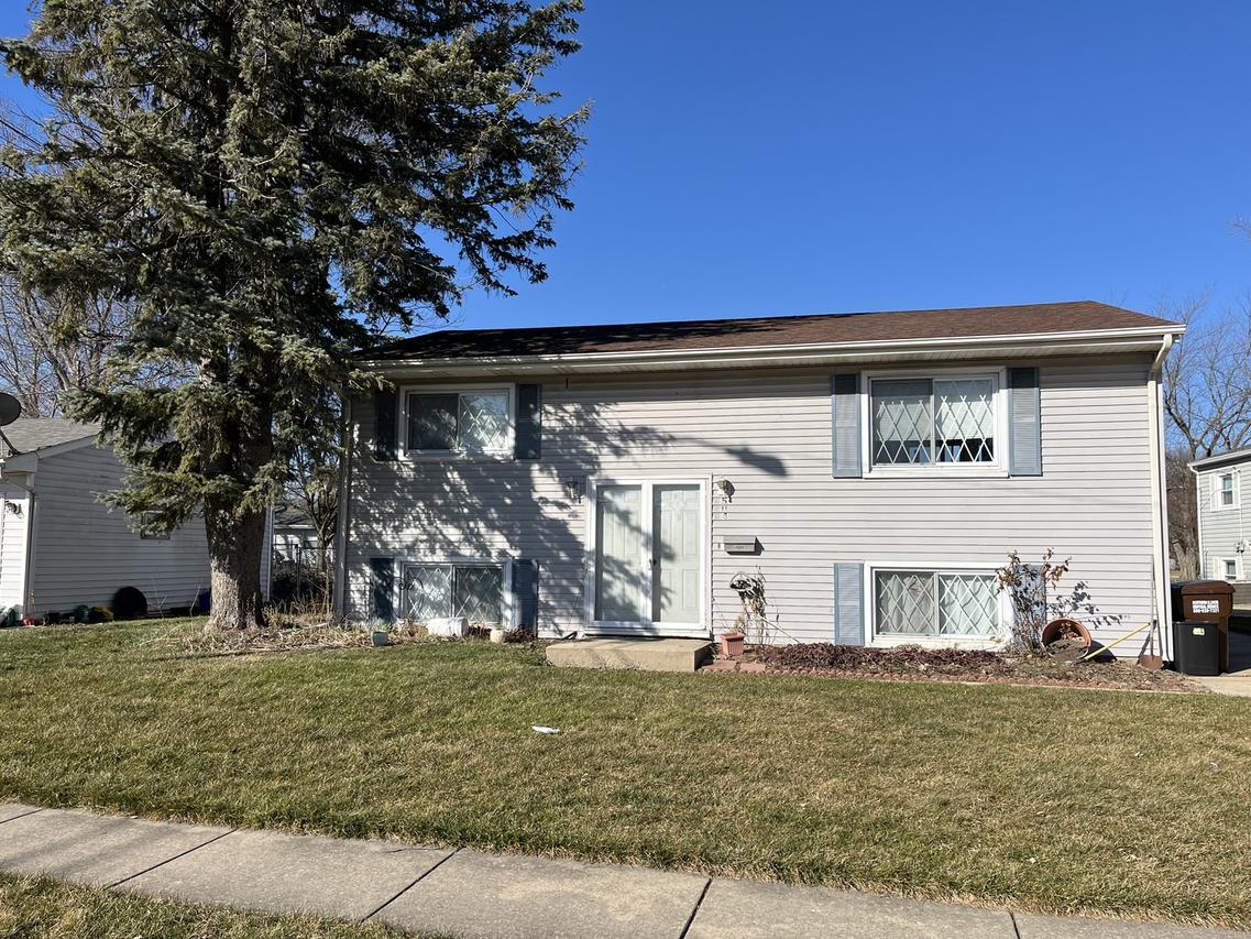 504 S 9th St., Rochelle, IL 61068