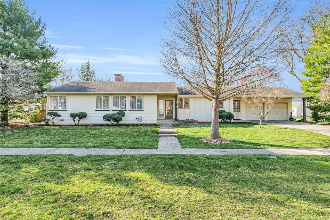303 E Sherman St., St. Joseph, IL 61873