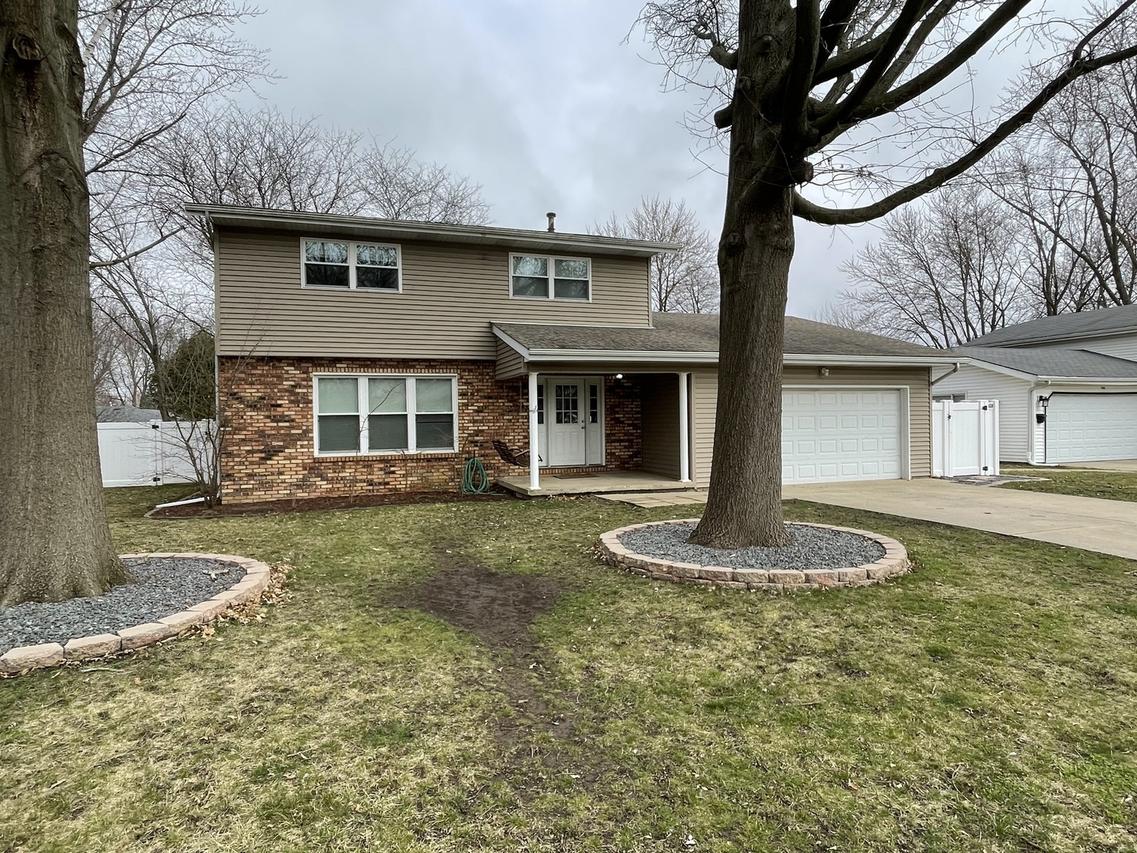 210 Karen Dr., Bourbonnais, IL 60914