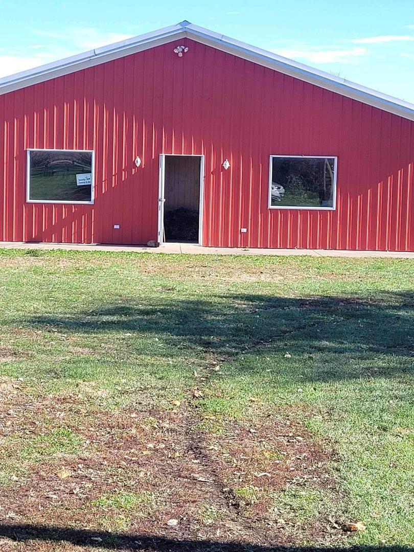 3206 E 19th Rd., Ottawa, IL 61350