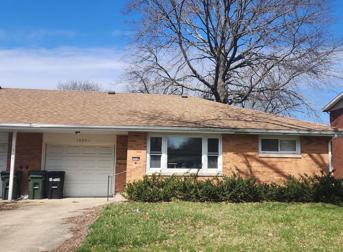 1204 1/2 Silver St. #6502, Urbana, IL 61802