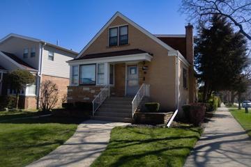 7401 Tripp Ave., Skokie, IL 60076