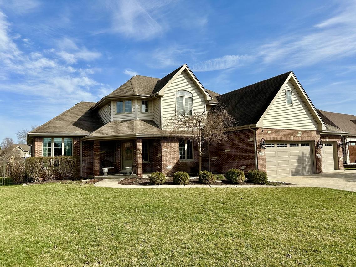 330 Monterey Dr., New Lenox, IL 60451