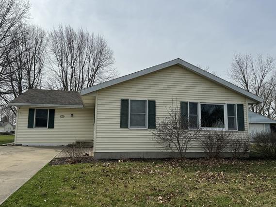 1167 E 2nd St., Coal City, IL 60416