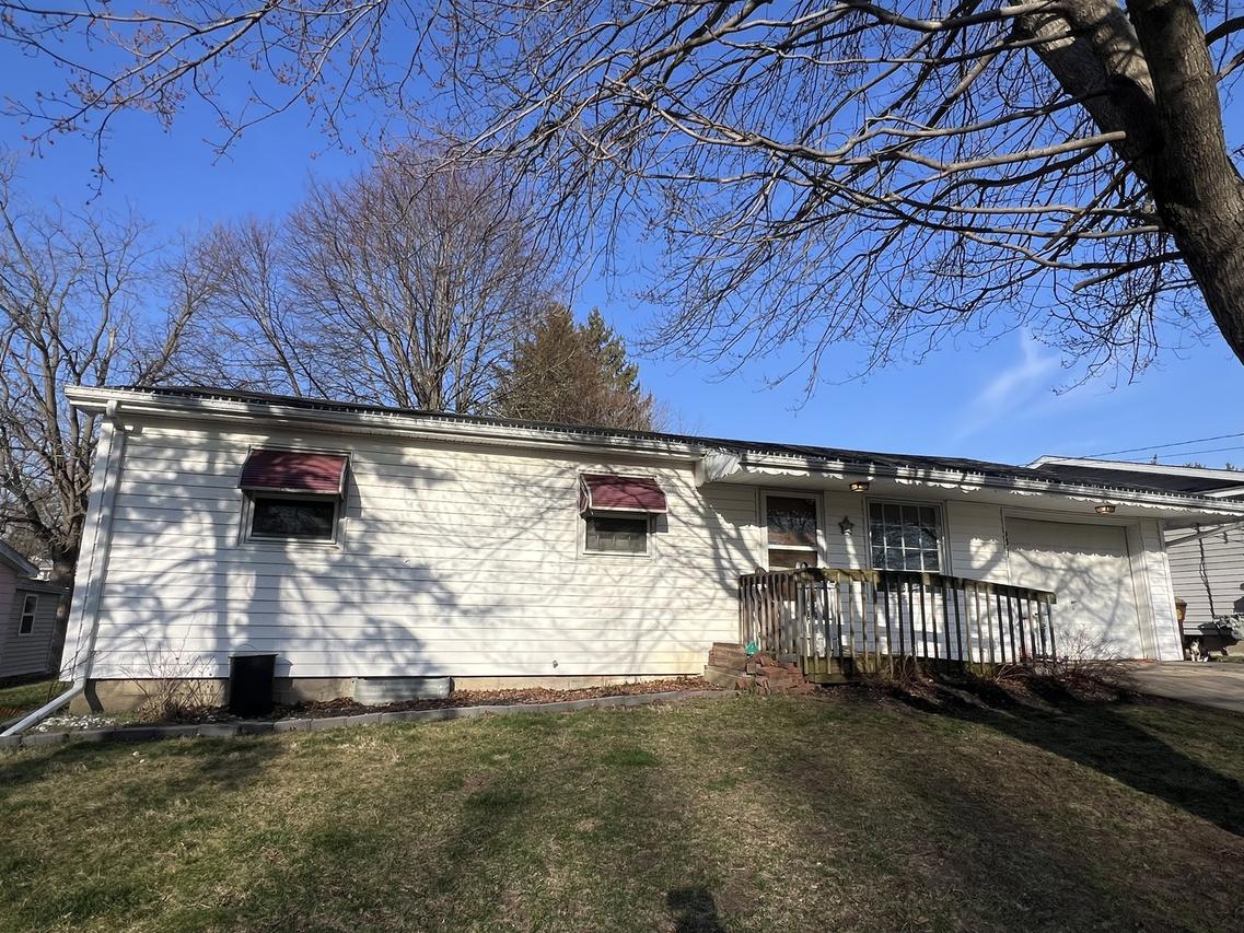 227 Truman Ave., Lanark, IL 61046