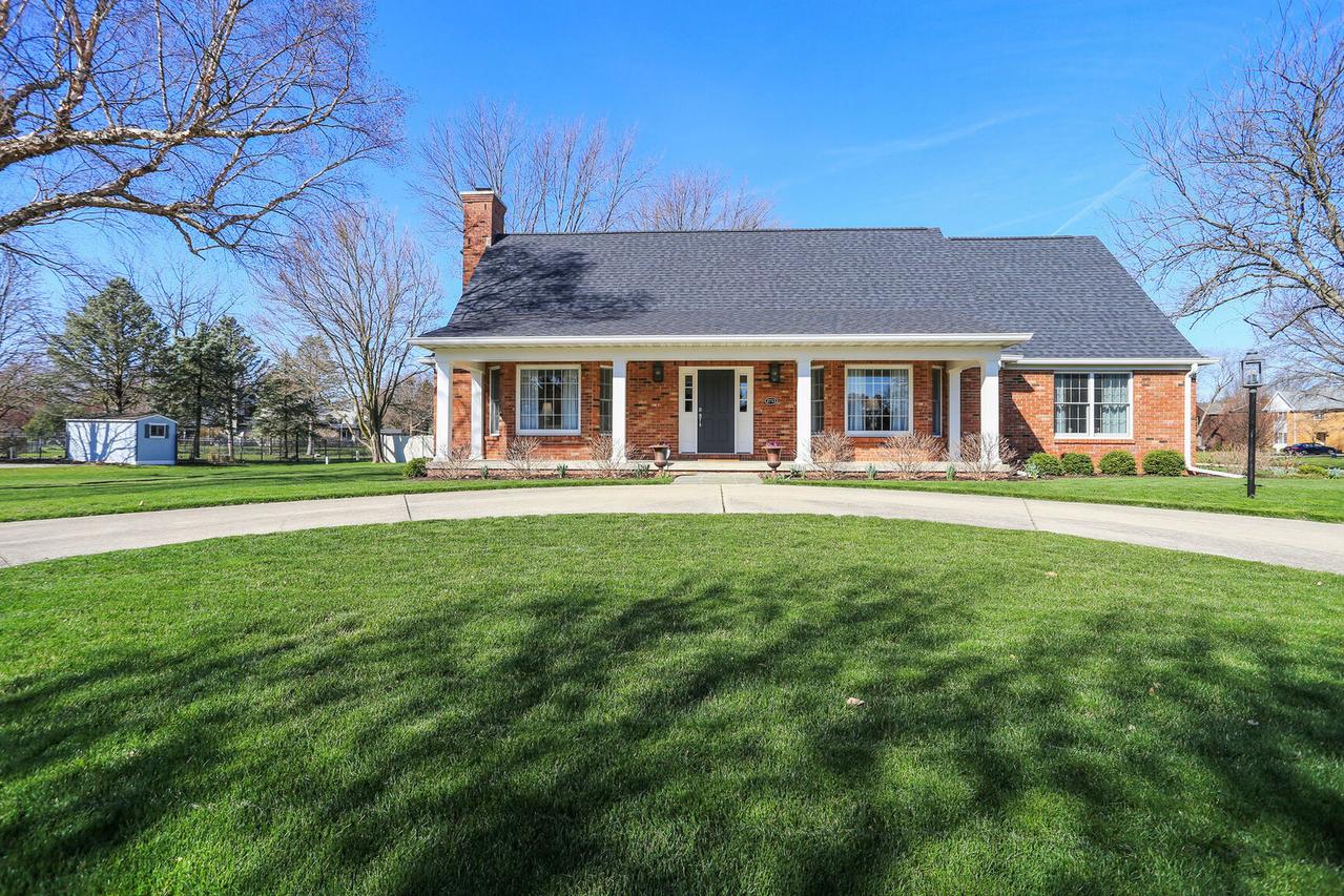 2711 N Salisbury Ct., Champaign, IL 61821