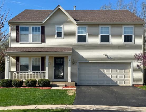 566 Canterbury Ln., Pingree Grove, IL 60140