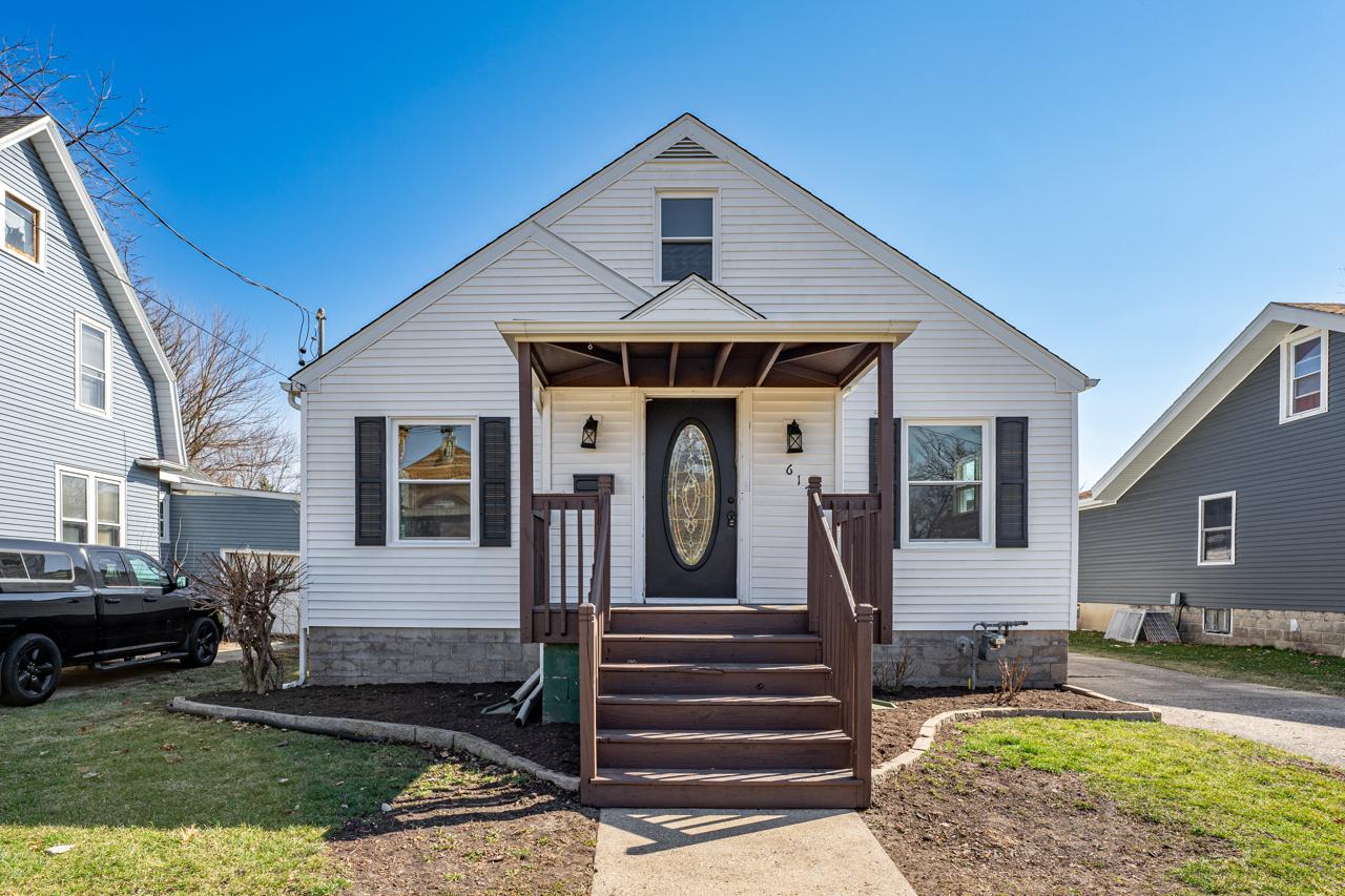 617 Blackhawk Blvd., South Beloit, IL 61080