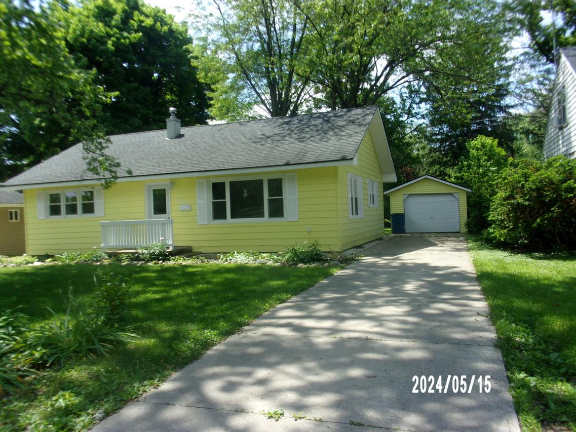 959 S Western Ave., Watseka, IL 60970