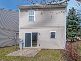 1431 W Split Oak Cir., Round Lake Beach, IL 60073