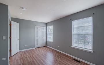 1431 W Split Oak Cir., Round Lake Beach, IL 60073