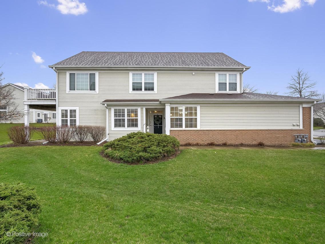 32301 Millard Cir., Warrenville, IL 60555