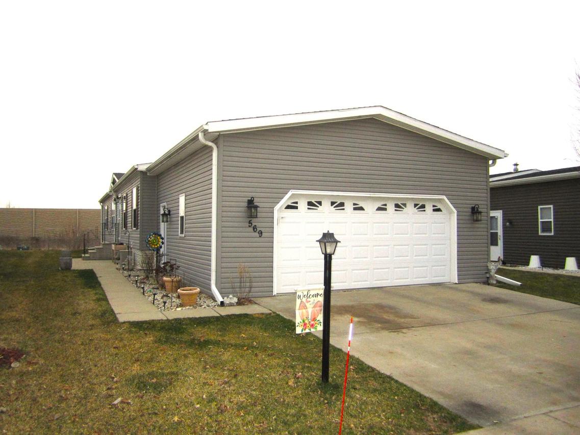 569 Park Ave., Belvidere, IL 61008